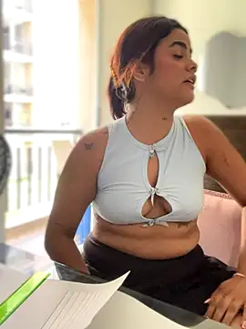 Snapshot of Kaily_Sweet16 chatting on September 28, 2025, 9:31 pm Kaily Sweet16 online show from September 28, 2025, 9:31 pm