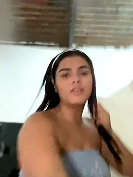 Snapshot of Kaily_Sweet16 chatting on October 12, 2025, 4:06 pm Kaily Sweet16 online show from October 12, 2025, 4:06 pm