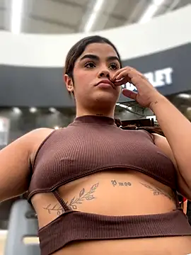 Snapshot of Kaily_Sweet16 chatting on October 27, 2025, 6:45 pm Kaily Sweet16 online show from October 27, 2025, 6:45 pm