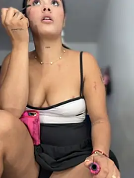 Kaily Sweet16 online show from April 30, 2026, 8:57 pm