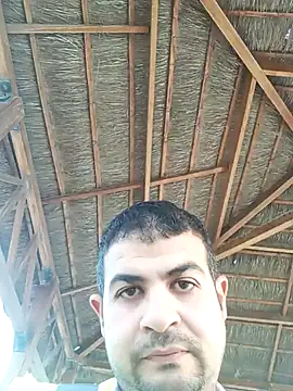 hassan8111 online show from April 22, 2026, 2:18 pm