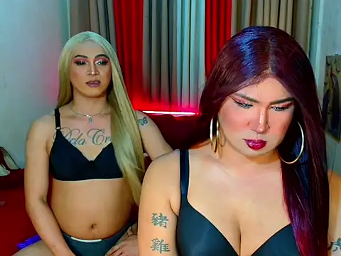 Snapshot of UnlimitedCumShow chatting on September 18, 2025, 11:34 am UnlimitedCumShow online show from September 18, 2025, 11:34 am