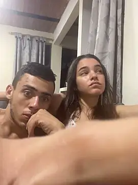 estrellajade online show from March 16, 2026, 6:06 am