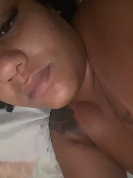 Snapshot of morenaluaa chatting on November 11, 2025, 9:53 am morenaluaa online show from November 11, 2025, 9:53 am