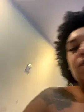 Snapshot of morenaluaa chatting on November 14, 2025, 1:26 am morenaluaa online show from November 14, 2025, 1:26 am