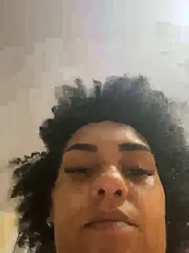 Snapshot of morenaluaa chatting on November 24, 2025, 11:37 pm morenaluaa online show from November 24, 2025, 11:37 pm