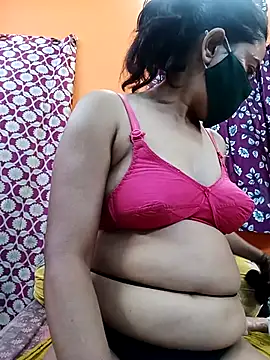 Hotpuja25 online show from June 29, 2026, 4:52 am