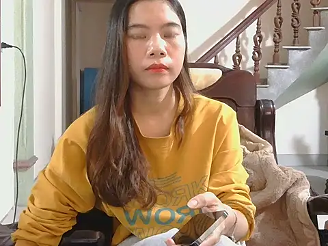 Snapshot of MinhHy1 chatting on November 21, 2025, 2:43 am MinhHy1 online show from November 21, 2025, 2:43 am