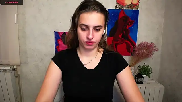 Snapshot of AmandaDimond_ chatting on October 15, 2025, 12:27 pm AmandaDimond online show from October 15, 2025, 12:27 pm