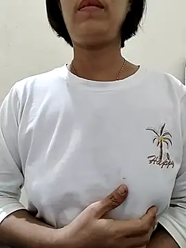 love sexy090 online show from November 18, 2025, 12:20 pm