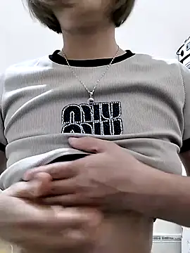 love sexy090 online show from December 2, 2025, 11:56 pm