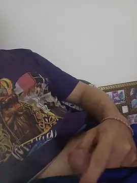Snapshot of Suamulherfeliz chatting on July 23, 2026, 10:13 am Suamulherfeliz online show from July 23, 2026, 10:13 am
