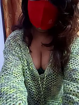 Snapshot of Angel_priy101 chatting on November 3, 2025, 9:32 am Angel priy101 online show from November 3, 2025, 9:32 am