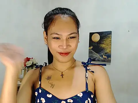 Snapshot of Savanna_White chatting on April 3, 2026, 12:41 am Savanna White online show from April 3, 2026, 12:41 am