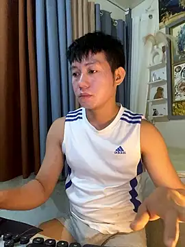 Snapshot of xshyboyx chatting on January 11, 2026, 3:33 am xshyboyx online show from January 11, 2026, 3:33 am