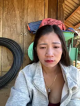 Snapshot of ThiHa003 chatting on November 28, 2025, 2:58 am ThiHa003 online show from November 28, 2025, 2:58 am