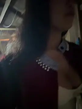 Snapshot of ThiHa003 chatting on March 8, 2026, 5:22 am ThiHa003 online show from March 8, 2026, 5:22 am