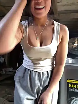 ThiHa003 online show from April 28, 2026, 12:53 am