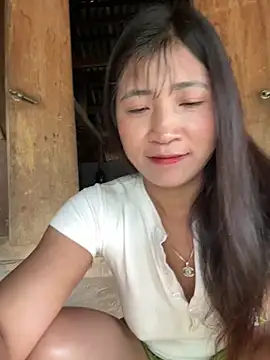 ThiHa003 online show from April 30, 2026, 2:29 am
