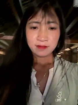 ThiHa003 online show from May 5, 2026, 2:19 am
