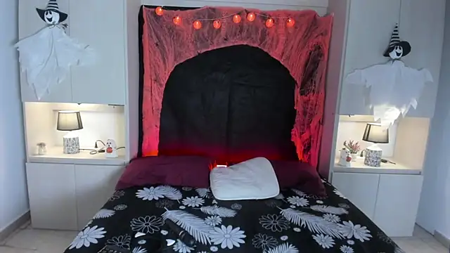 CamiGox online show from October 16, 2025, 8:10 pm