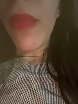 Mimisixo online show from November 7, 2025, 6:52 pm