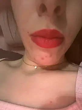 Mimisixo online show from June 15, 2026, 7:49 pm
