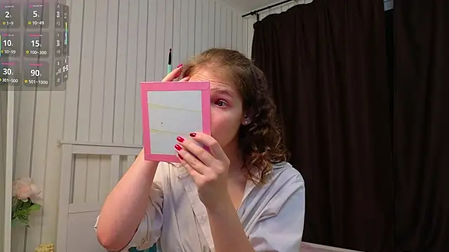 BeatrixCarIeton online show from November 12, 2025, 7:24 pm