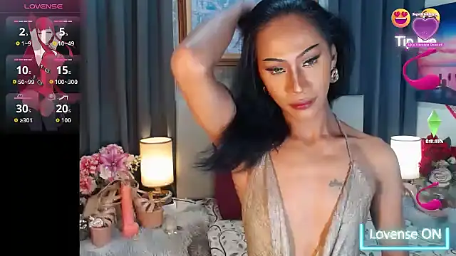 sassylatina online show from October 26, 2025, 1:50 pm