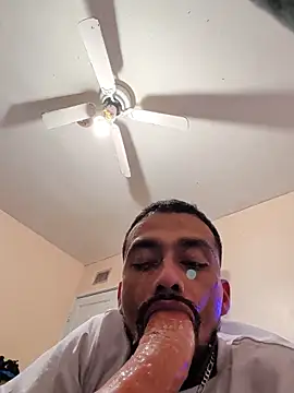 Cnutt310 online show from February 12, 2026, 1:22 am