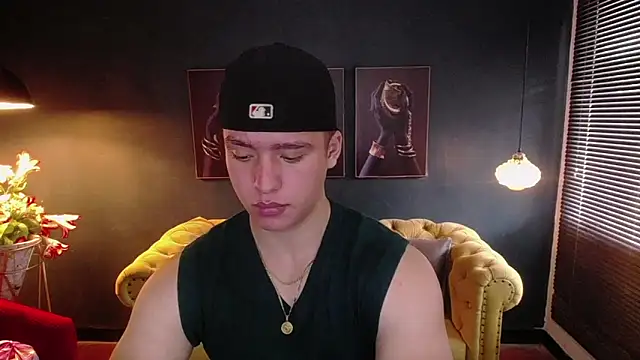 Snapshot of deivid_parker chatting on June 3, 2026, 1:36 pm deivid parker online show from June 3, 2026, 1:36 pm