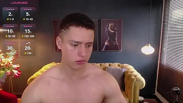 Snapshot of deivid_parker chatting on July 6, 2026, 1:30 pm deivid parker online show from July 6, 2026, 1:30 pm