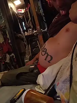 Snapshot of Twoslipperywhenwett chatting on November 10, 2025, 4:50 pm Twoslipperywhenwett online show from November 10, 2025, 4:50 pm