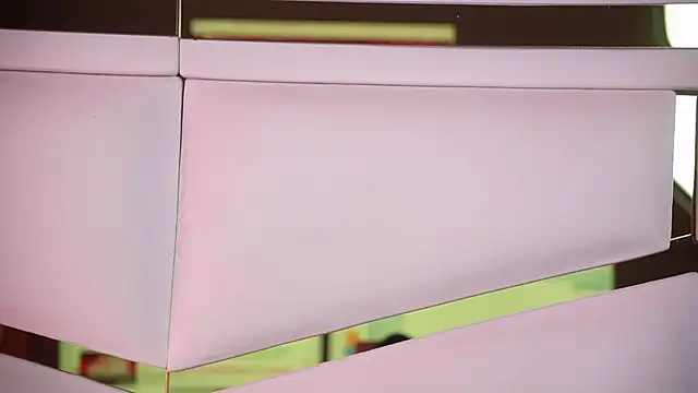 ambar rosse25 online show from March 5, 2026, 11:50 am