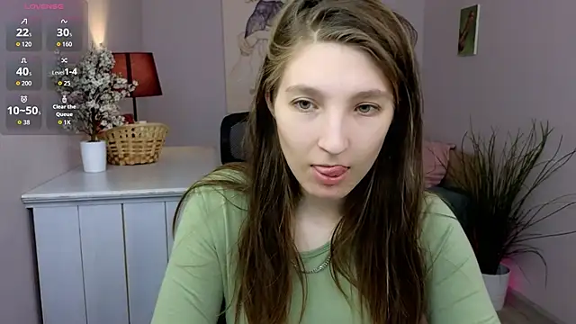 Snapshot of Mia_Myles chatting on October 19, 2025, 10:16 am Mia Myles online show from October 19, 2025, 10:16 am