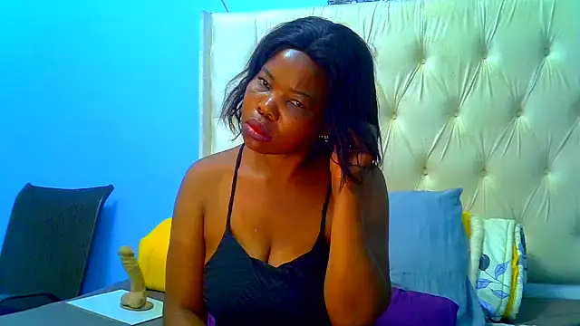 Snapshot of CharlotteXXX chatting on December 14, 2025, 10:09 am CharlotteXXX online show from December 14, 2025, 10:09 am