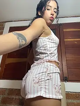 Snapshot of RosseMelody chatting on May 28, 2026, 1:25 am RosseMelody online show from May 28, 2026, 1:25 am