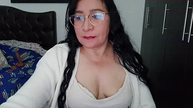 Grace mature milf online show from August 1, 2026, 11:25 pm