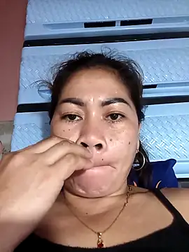 sexybitch 02 online show from April 29, 2026, 12:16 am