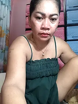 sexybitch 02 online show from May 6, 2026, 4:23 pm