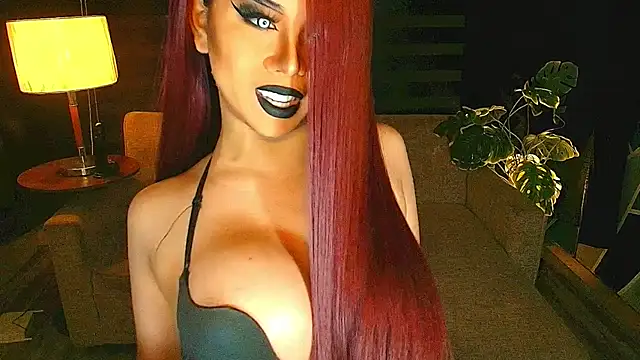 Snapshot of KarlaFrost chatting on July 13, 2026, 7:33 am KarlaFrost online show from July 13, 2026, 7:33 am