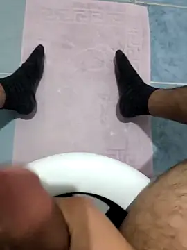 Snapshot of knulll123 chatting on November 24, 2025, 5:01 pm knulll123 online show from November 24, 2025, 5:01 pm