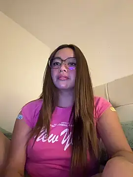 urasianlady online show from December 23, 2025, 8:12 am