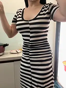 Snapshot of Meii-meyy chatting on November 13, 2025, 3:49 am Meii-meyy online show from November 13, 2025, 3:49 am