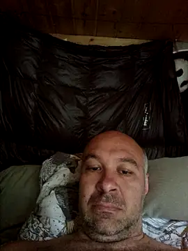 Snapshot of annubis69 chatting on June 19, 2026, 5:06 pm annubis69 online show from June 19, 2026, 5:06 pm