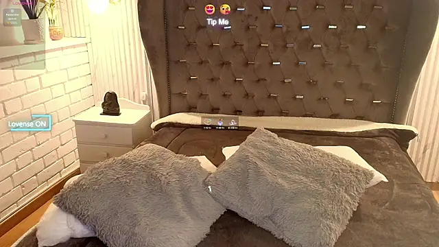 Snapshot of sidneylove_ chatting on September 25, 2025, 2:32 pm sidneylove online show from September 25, 2025, 2:32 pm