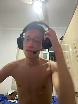 Snapshot of safadezanunes2 chatting on November 4, 2025, 12:43 am safadezanunes2 online show from November 4, 2025, 12:43 am