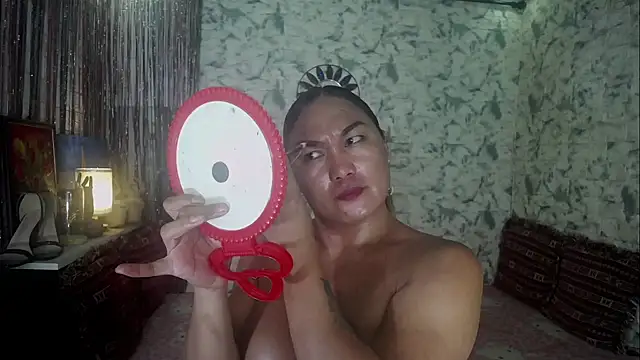 glamorousaMHARGA online show from October 2, 2025, 4:47 pm