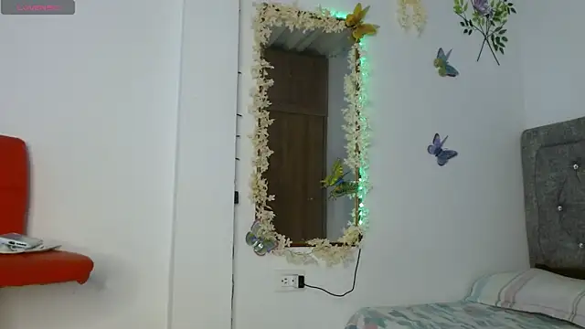 Meriilyn Monroe724 online show from November 28, 2025, 2:20 pm