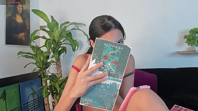 Snapshot of Britney_Rose chatting on September 17, 2025, 4:58 am Britney Rose online show from September 17, 2025, 4:58 am